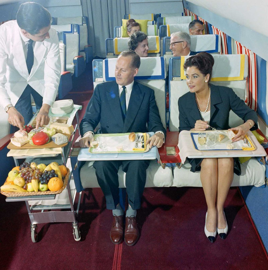 flying_first_class_1960s.jpeg